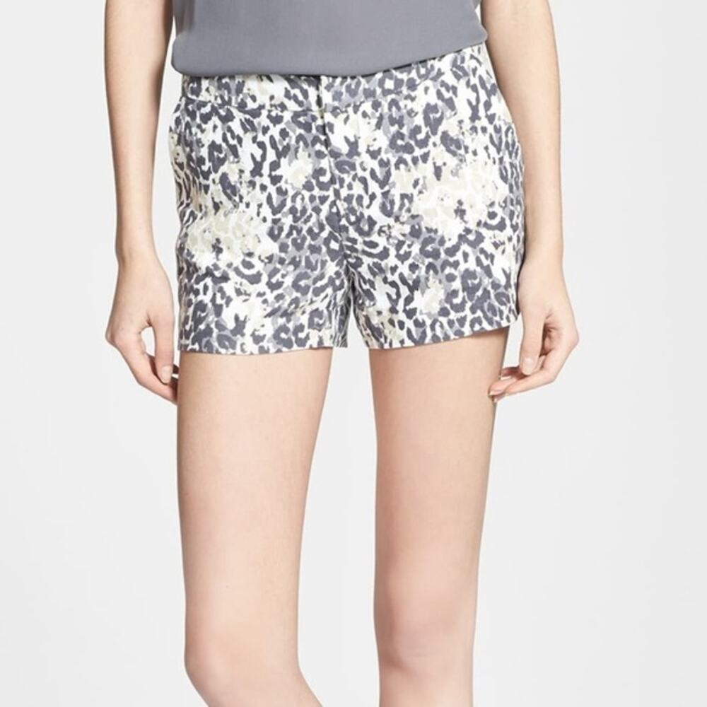 Joie Merci Animal Print Linen Tailored Shorts Neutral Gray Beige Size 6 - Picture 12 of 12